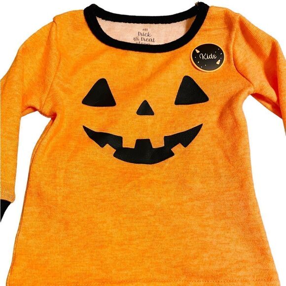 Halloween Pajama Set - Picture 3 of 13